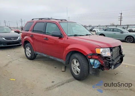 2012 Ford Escape Xlt z USA, uszkodzony, nr VIN 1FMCU9DG1CKC44581